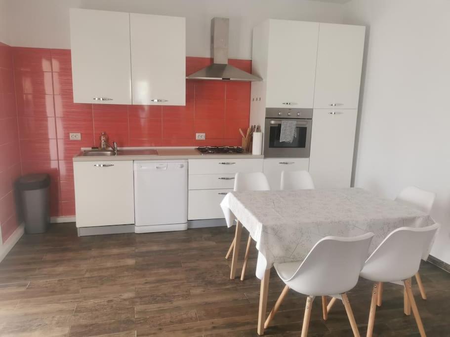 Apartmani Viktorija Fažana Esterno foto