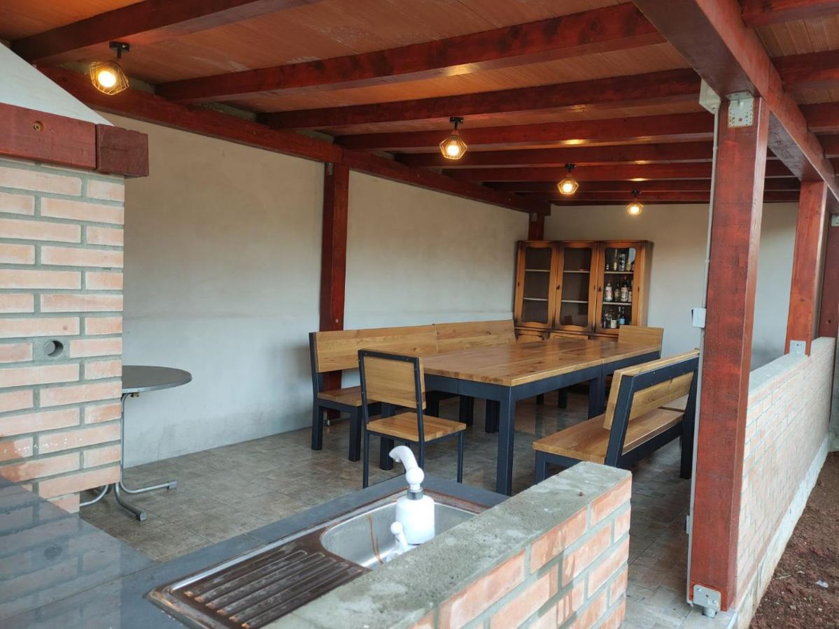 Apartmani Viktorija Fažana Esterno foto